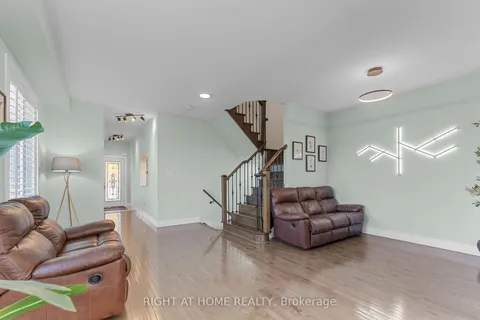 953 Stoutt Cres, Milton, ON L9T 7R2