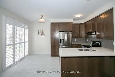 36 Cyclone Tr, Brampton, ON L7A 5E7