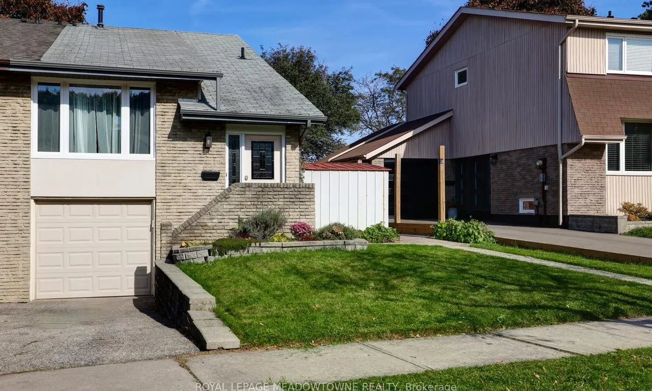 6843 Avila Rd, Mississauga, ON L5N 1R9