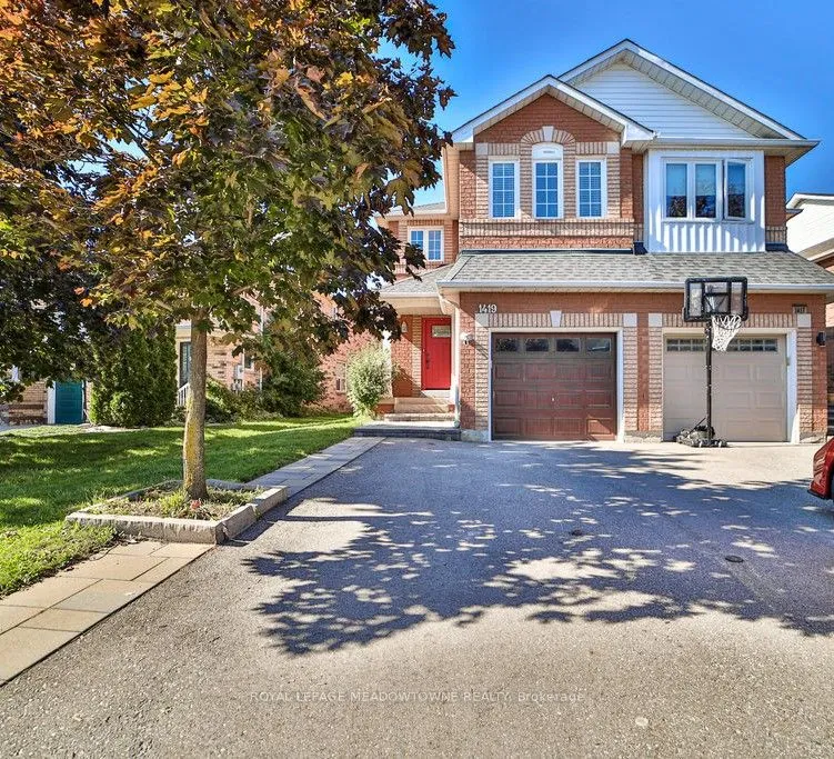 1419 Inuit Tr, Mississauga, ON L5N 7R9