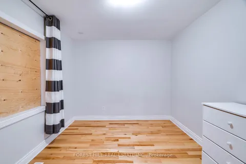 17 Coniston Ave, Brampton, ON L6X 2H3