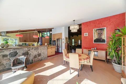 18285 The Gore Rd, Caledon, ON L7E 0X8