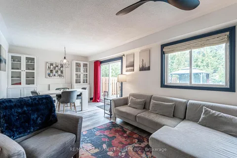 2323 Glastonbury Rd, Burlington, ON L7P 4L7