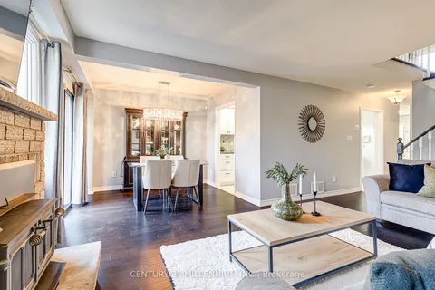 15 Rosebud Ave, Brampton, ON L6X 2W4