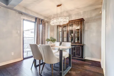 15 Rosebud Ave, Brampton, ON L6X 2W4
