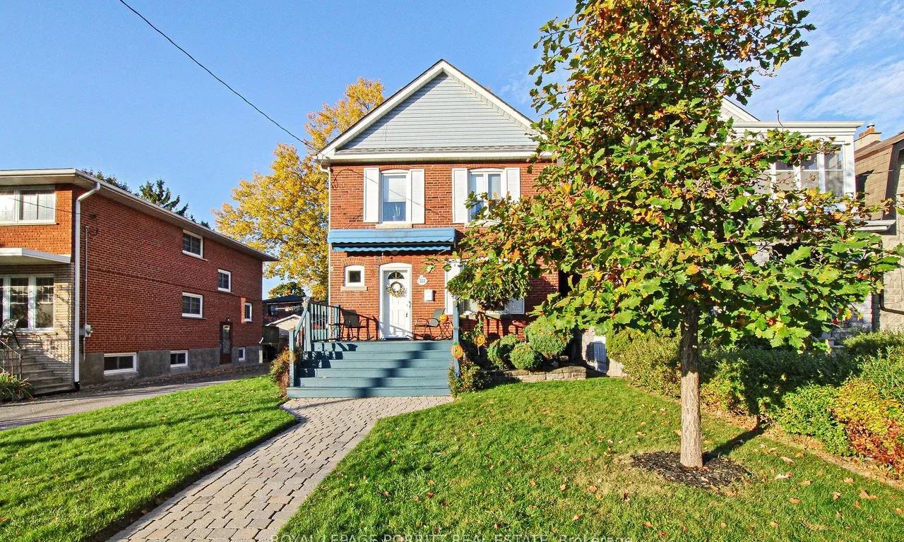 112 Fifth St, Toronto, ON M8V 2Z3