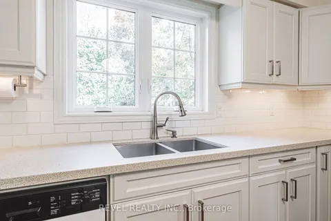 211 Mclaren Rd, Milton, ON L0P 1B0