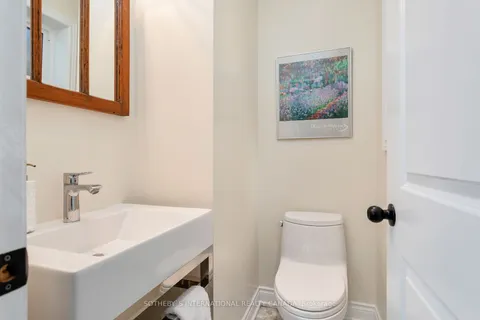 348 Prince Edward Dr, Toronto, ON M8X 2L4