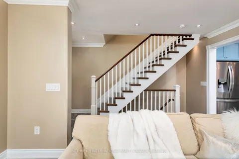 348 Prince Edward Dr, Toronto, ON M8X 2L4