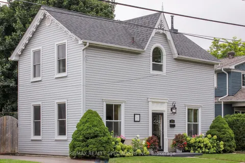 376 Pine St, Milton, ON L9T 1K9