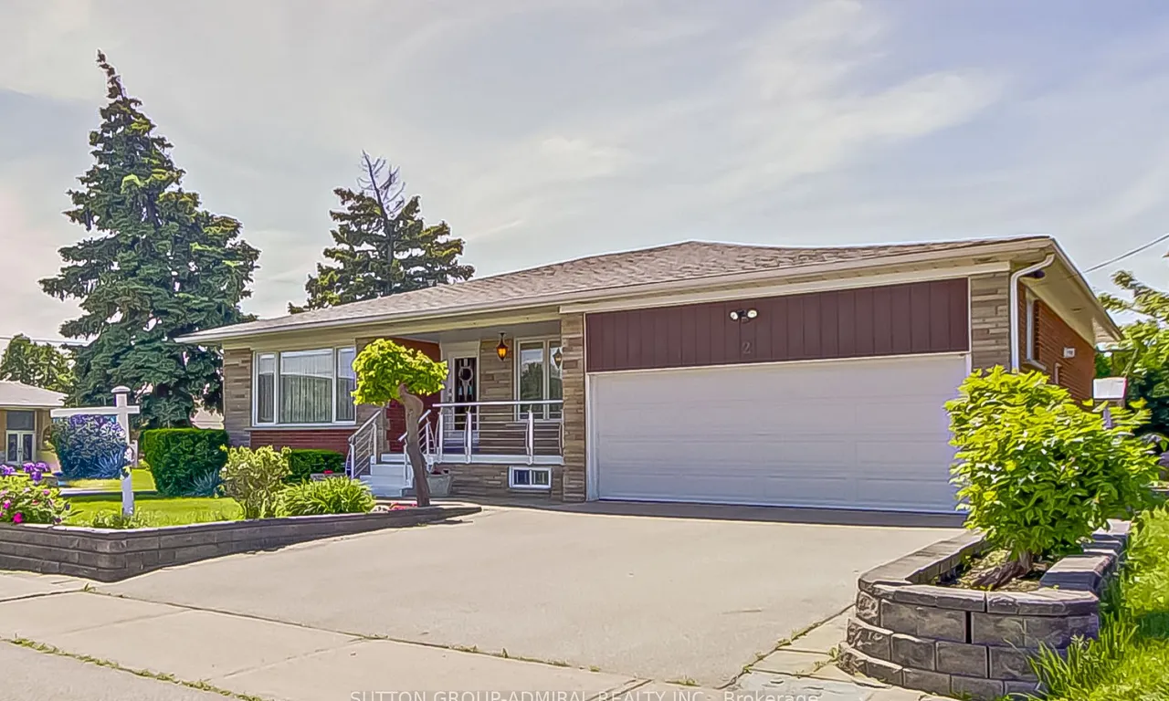 2 Romfield Dr, Toronto, ON M3J 1K1