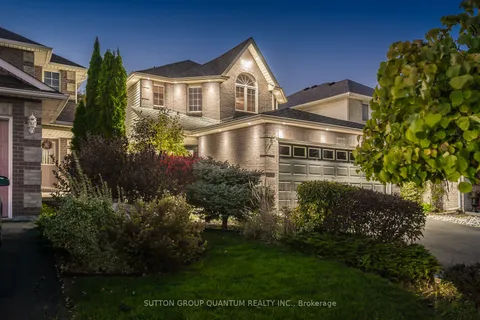 2870 Darien Rd, Burlington, ON L7M 4K1