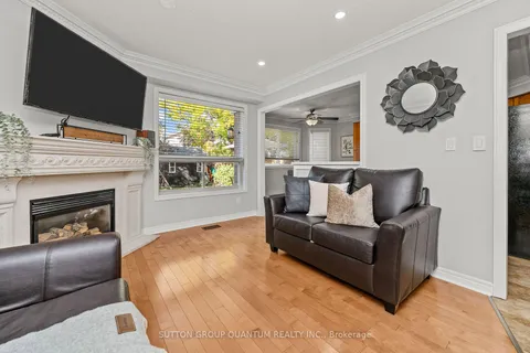 2870 Darien Rd, Burlington, ON L7M 4K1