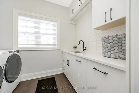 84 John Street, Milton, ON L9T 1G3