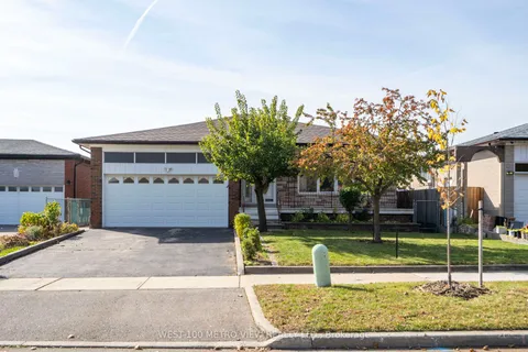14 Cloud Drive, Toronto, ON M9L 2P6