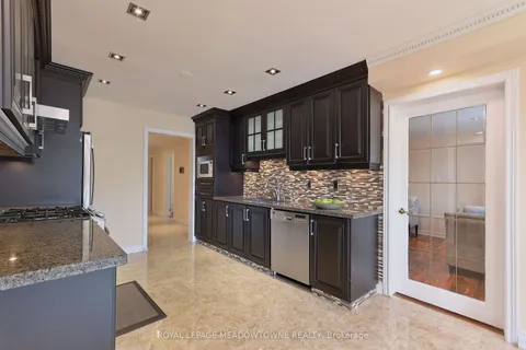 2857 Termini Terr, Mississauga, ON L5M 5S3