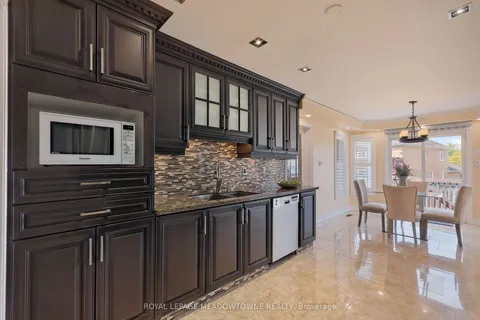 2857 Termini Terr, Mississauga, ON L5M 5S3