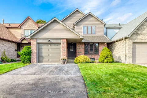 34 Elmbrook Cres, Toronto, ON M9C 5B4