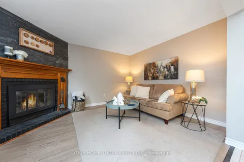 42 McKinnon Ave, Halton Hills, ON L7G 5H4
