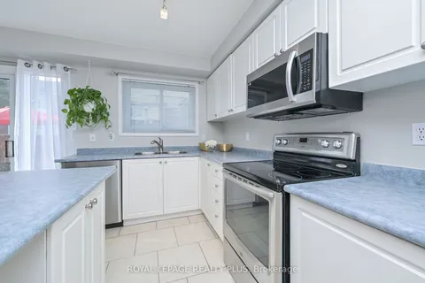 3897 Honey Locust Tr, Mississauga, ON L5N 6X4