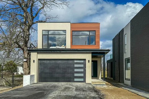 768 Montbeck Cres, Mississauga, ON L5G 1P3