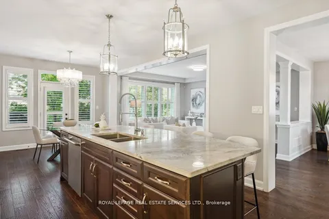 3139 Carding Mill Tr, Oakville, ON L6M 0Z5
