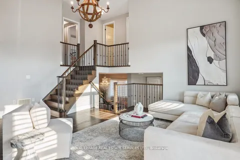 3139 Carding Mill Tr, Oakville, ON L6M 0Z5