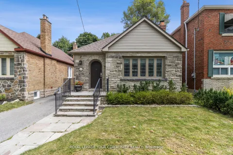 881 Royal York Rd, Toronto, ON M8Y 2V5