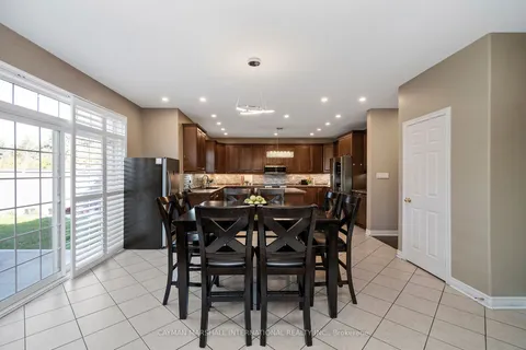 20 Janetville St, Brampton, ON L6P 2H5