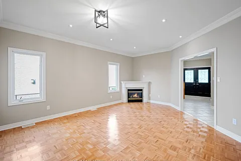 90 Archbury Circ, Caledon, ON L7E 2H6