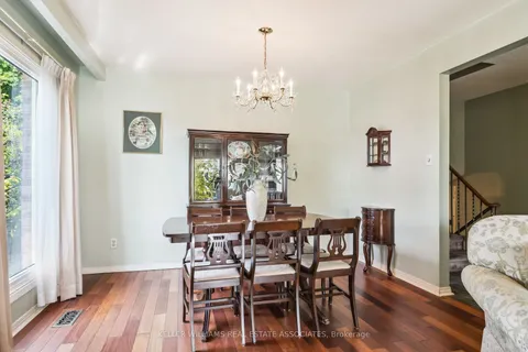 384 Centre St, Brampton, ON L6V 3L6