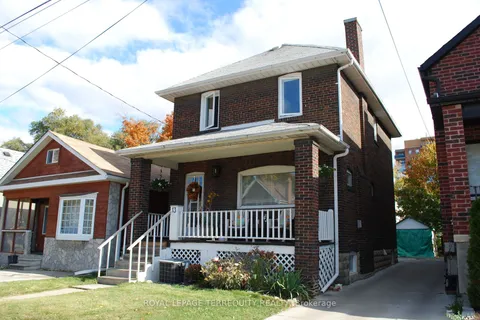 13 Fourteenth St, Toronto, ON M8V 3H8