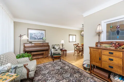 324 Henderson St, Caledon, ON L7E 4X7