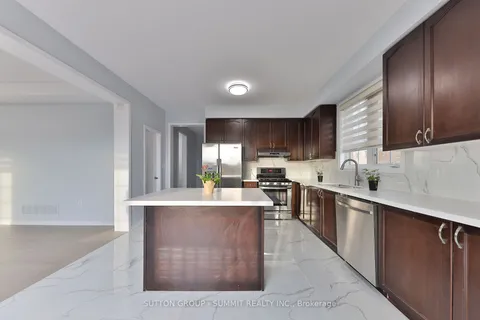 36 Birch Tree Tr, Brampton, ON L6P 3M8