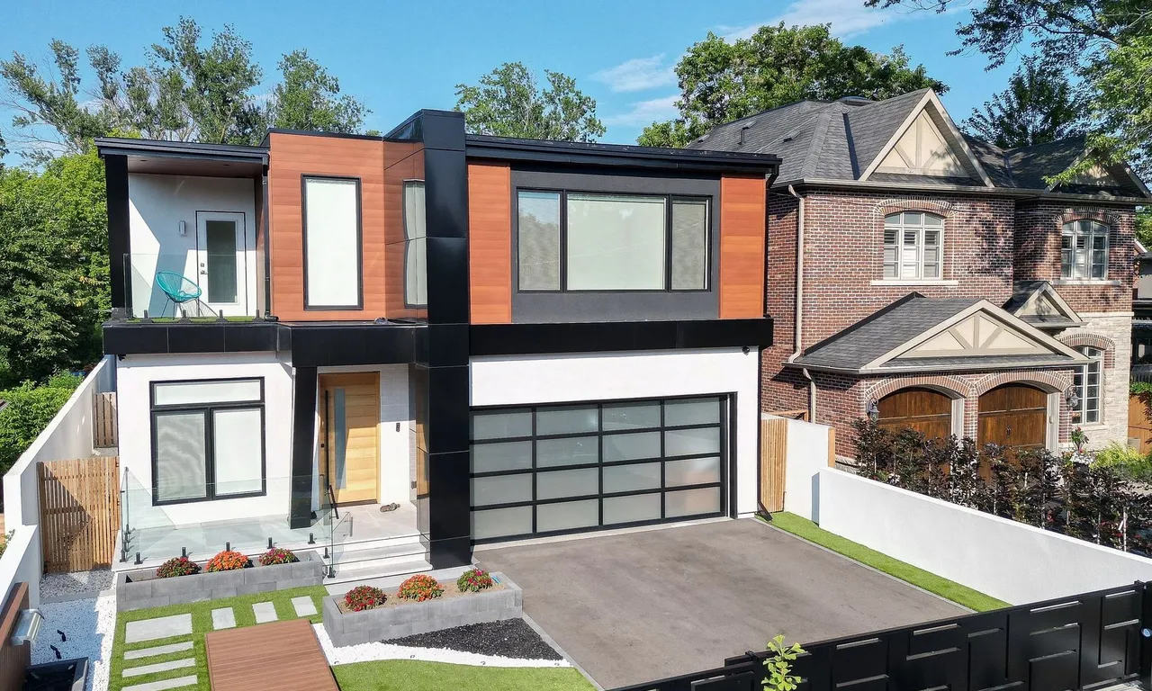 27 Prennan Ave, Toronto, ON M9B 4B7