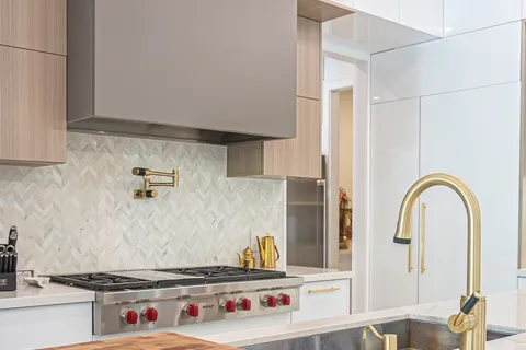 27 Prennan Ave, Toronto, ON M9B 4B7