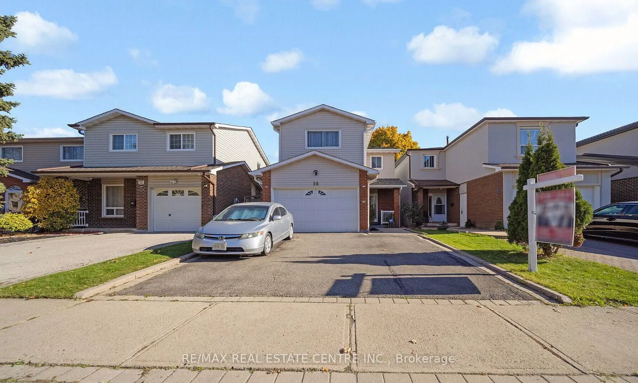 14 Simmons Blvd, Brampton, ON L6V 3V5