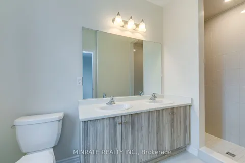 2086 Fairmont Common, Burlington, ON L7P 0V8