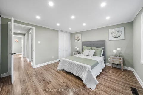 120 Richvale Dr, Brampton, ON L6Z 4G4