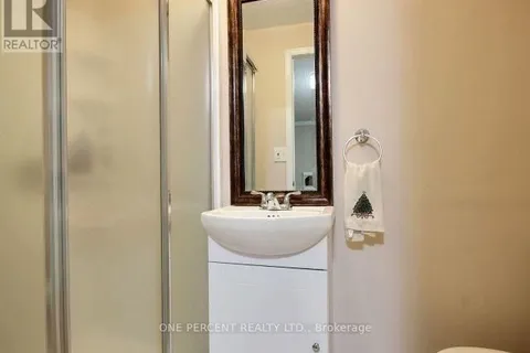 9 Hazelglen Ct. Crt, Brampton, ON L6S 1N7