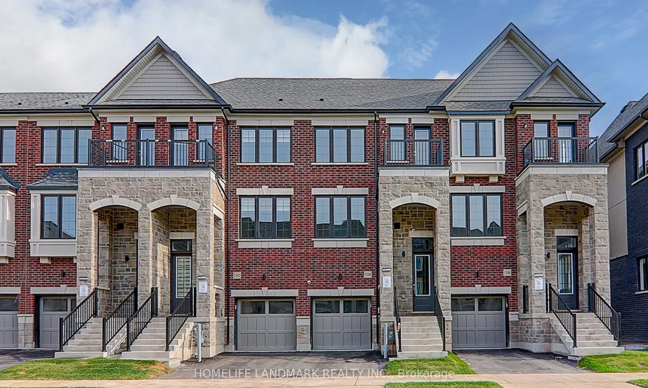1344 Kaniv St, Oakville, ON L6M 0L8