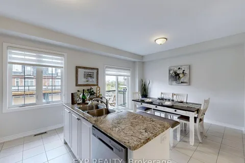 15 Pomarine Way, Brampton, ON L6X 0E4