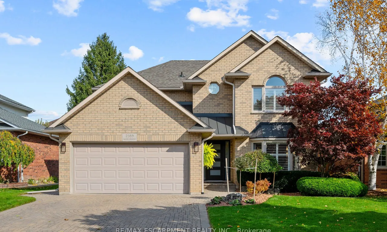 2389 BAXTER Cres, Burlington, ON L7M 4C9