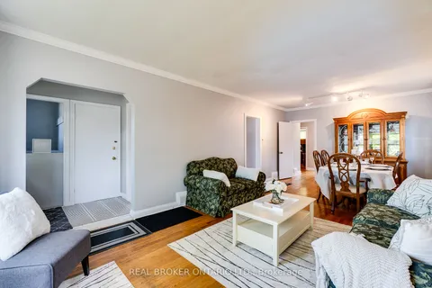 45 Mayall Ave, Toronto, ON M3L 1E7