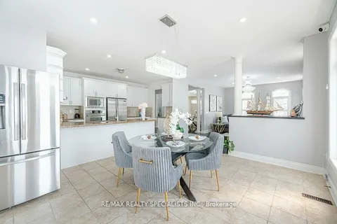 2 Belleville Dr, Brampton, ON L6P 1V7
