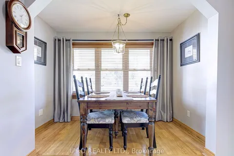 27 King St, Milton, ON L9T 1J6