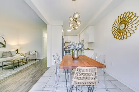 439 Silver Maple Rd, Oakville, ON L6H 0S3