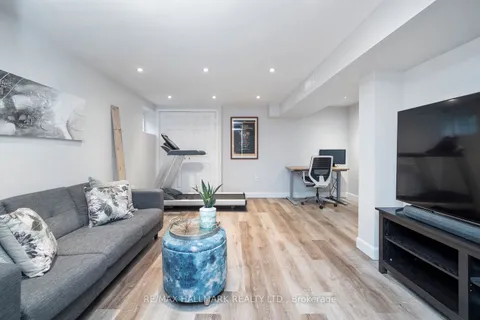 59 Skylark Rd, Toronto, ON M6S 4M5