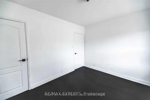 1010 Caledonia Rd, Toronto, ON M6B 3Z1