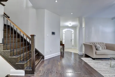 119 Coastline Dr, Brampton, ON L6Y 0S2